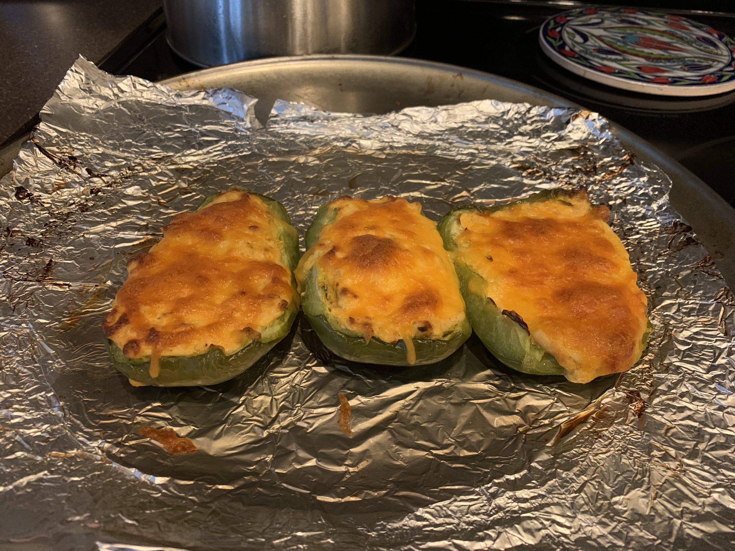 KETO / LOW CARB FRIENDLY BUFFALO CHICKEN POPPERS